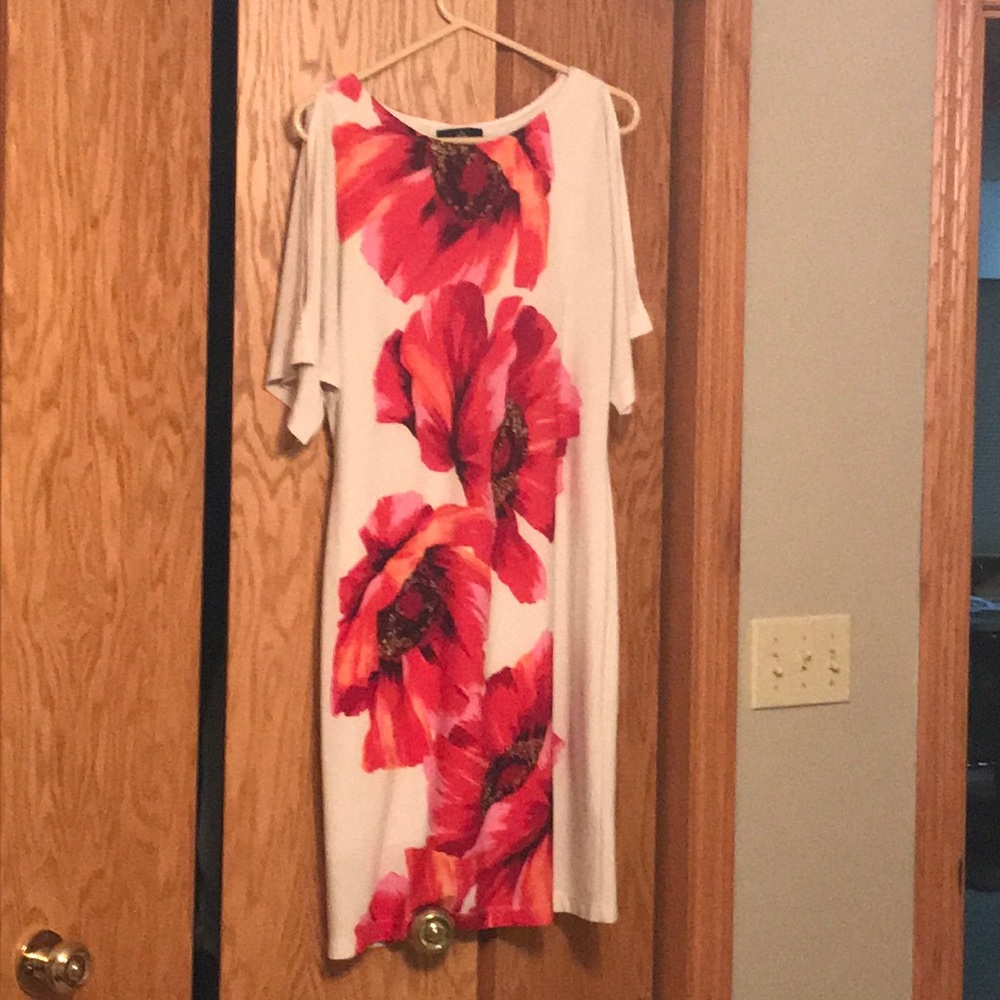 Floral summer fitted dress